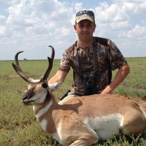 Emanuel Schwartz, from Ohio, longtime client of H&A Outfitters, Inc. connected on this nice pronghorn New Mexico buck! Congrats Emanuel!