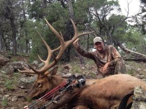 Steve Lanning of New York took advantage of H&A Outfitters, Inc. application service and drew a quality Gila/Apache National Forest  tag his very first year applying and  this was the end result!  Steve and his guide, Drew, were able to put the moves on this bull and get within 30 yards!  Steve  let an arrow fly, but shot placement was questionable. They waited until the next morning and were able to recover the bull!   Congratulations, Steve, on this beautiful New Mexico P & Y 6 x 6!  Good job!  